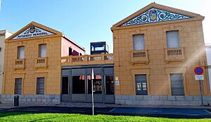 Archivo:Don Benito - Escuela Municipal de Danza y Artes Escénicas (Antiguo Matadero Municipal) 2