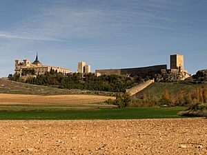 Archivo:El Escorial de La Mancha * Uclés (Cuenca) (8204891842)