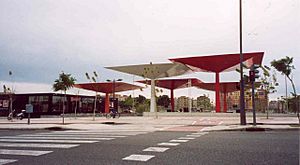 Archivo:Estacion de servicio Maestro Rodrigo (Valencia)