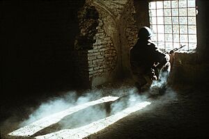 Archivo:Evstafiev-Soviet-soldier-Afghanistan
