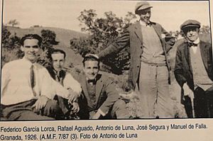 Archivo:Foto de Antonio de Luna con Manuel de Falla y Federico Garcia Lorca
