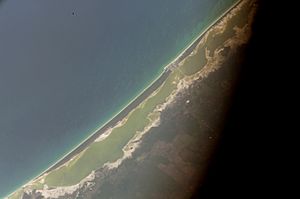 Archivo:ISS015-E-13066