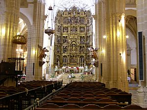 Archivo:IglesiaSantaMaria-Retablo