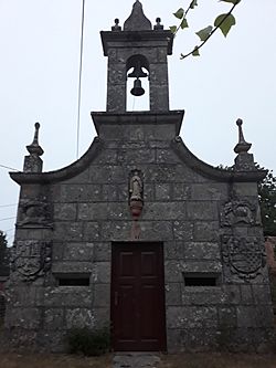 Iglesia de A Pousa, Parroquia de Armariz, Galicia 02.jpg