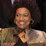 Jessye Norman- In Conversation with Tom Hall (15977754135) (cropped).jpg
