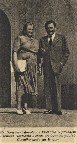 Archivo:Klement Gottwald a Marta 1948