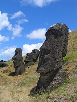 Archivo:Moai Rano raraku