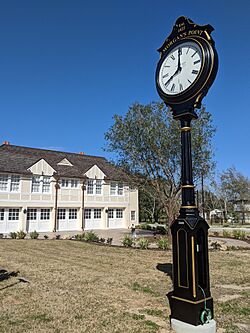 Morgan's Point City Hall.jpg