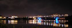 Archivo:Ottawa River at night