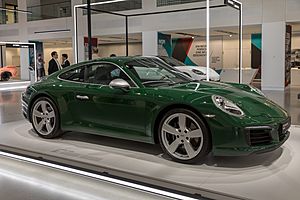 Archivo:Porsche 911 No 1000000, 70 Years Porsche Sports Car, Berlin (1X7A3888)