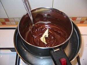 Archivo:Preparation gateau roule4