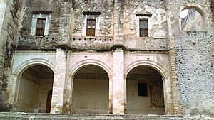 Archivo:Templo y exconvento de los Santos Reyes, Metztitlán. 023