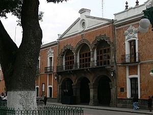 Archivo:Tlaxcala - Palacio Municipal - Fassade