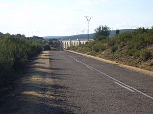 Archivo:Viaducto del Vertillo desde la ZA-902