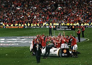 Archivo:1998-99 Premier League title celebrations