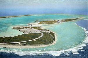 Aerial photograph of Wake Island on 25 May 1941.jpg