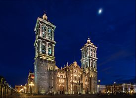 Catedral de Puebla, México, 2013-10-11, DD 13.JPG