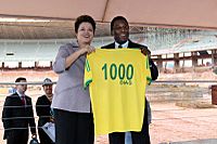 Archivo:Dilma Roussef e Pelé 1000 dias Copa 2014