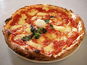 Archivo:Eq it-na pizza-margherita sep2005 sml