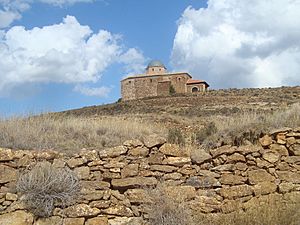 Archivo:Ermita de San Benón, Villarroya de los Pinares (Teruel)