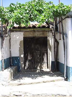 Archivo:Fuentes de Bejar casa antigua