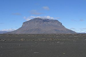 Archivo:Herðubreið-Iceland-2