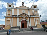 Archivo:Iglesia de San Miguel Petapa