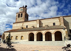 Archivo:Iglesia de Santiuste de San Juan Bautista