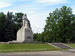 Archivo:Lacplesis monument by Igors Jefimovs