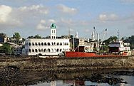 Archivo:Moroni Capital of Comores Photo by Sascha Grabow