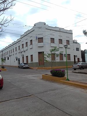Archivo:Municipalidad de Carapeguá