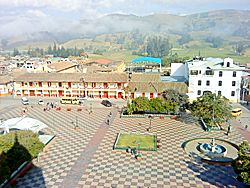 Parque Principal de Chocontá.JPG