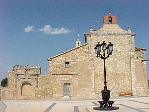 Archivo:Plaza Mayor (Taroda - Soria)