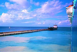 Archivo:Puerto de Bridgetown