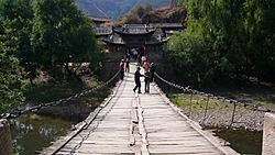 Archivo:Tiehong Bridge in Lijiang