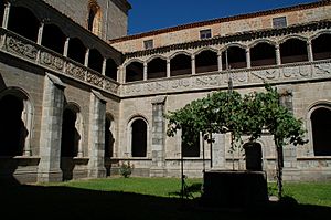Archivo:Ávila, Convento de Santo Tomás-7