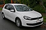 2010 Volkswagen Golf (5K MY11) 77TSI 5-door hatchback (2015-07-03) 01.jpg