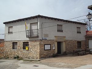 Archivo:Ayuntamiento de La Mierla