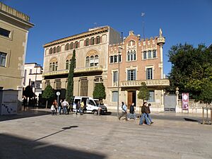 Archivo:Casa Gasull i Casa Rull - Reus 1