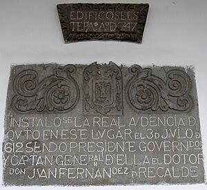 Archivo:City of Quito-139396