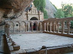 Claustro del Monasterio de San Juan de la Penna