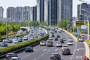 Archivo:Dongfeng North Bridge (20210502140735)