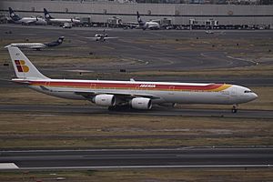 Archivo:EC-JCY Airbus A340 Iberia (7630383254)