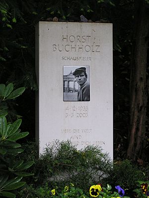 Archivo:Friedhof Heerstr Grabstein Horst Buchholz