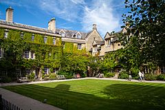 Hertford College, Oxford.jpg
