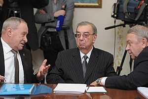 Archivo:Ivanter Primakov Fortov
