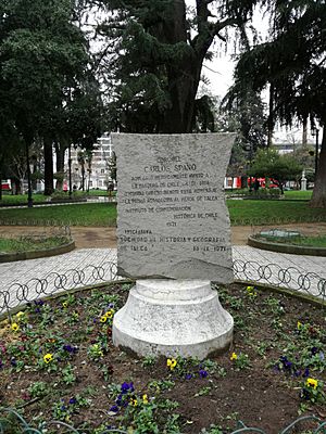 Archivo:Monumento Carlos Spano Talca