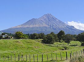 Mount Taranaki or Mount Egmont, New Zealand.jpg