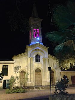 Archivo:Parroquia Nuestra Señora Del Rosario De Chiquinquira - Útica