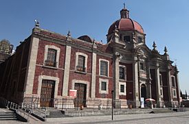 Parroquia de Santa María de Guadalupe Capuchinas - Ciudad de México.jpg